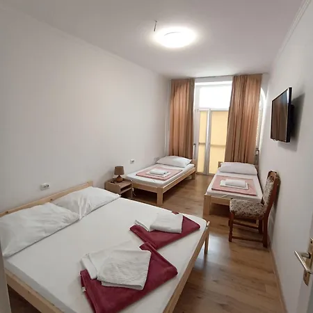 Euro Apartment *