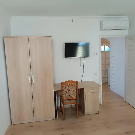 Euro Apartment *