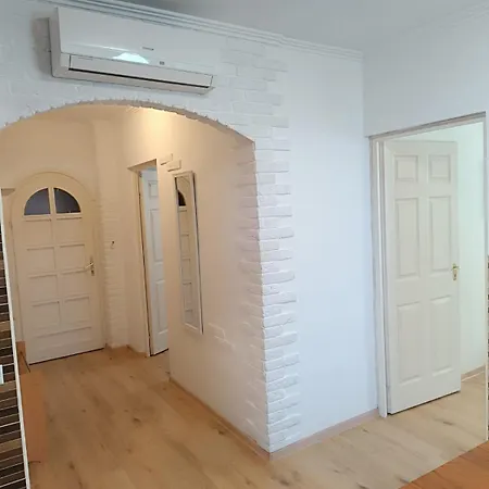 Euro Apartment *